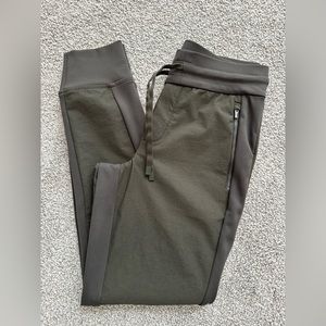 athleta headlands hybrid midrise jogger, size 0 petite, like new